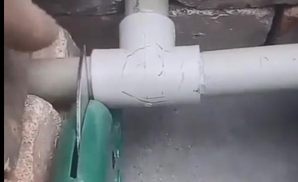 ppr三通怎么換視頻分享，老師傅竟用一個管件就解決了！