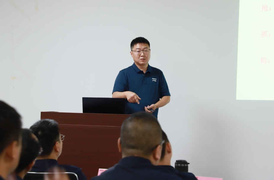 逆勢(shì)破局，聚力前行！龍勝管2025上半年度營(yíng)銷會(huì)議圓滿落幕！